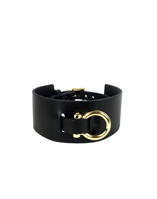 Choker en cuir avec anneau Omega plaqué or 24 carats