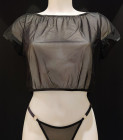Crop-top fait main en résille transparente