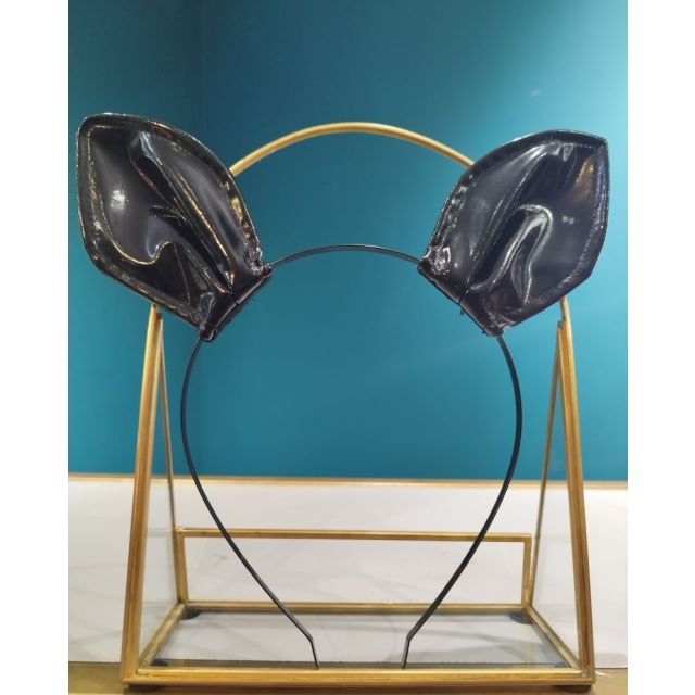 Serre-tête avec des oreilles de chat en vinyle, fait main - Made in France.