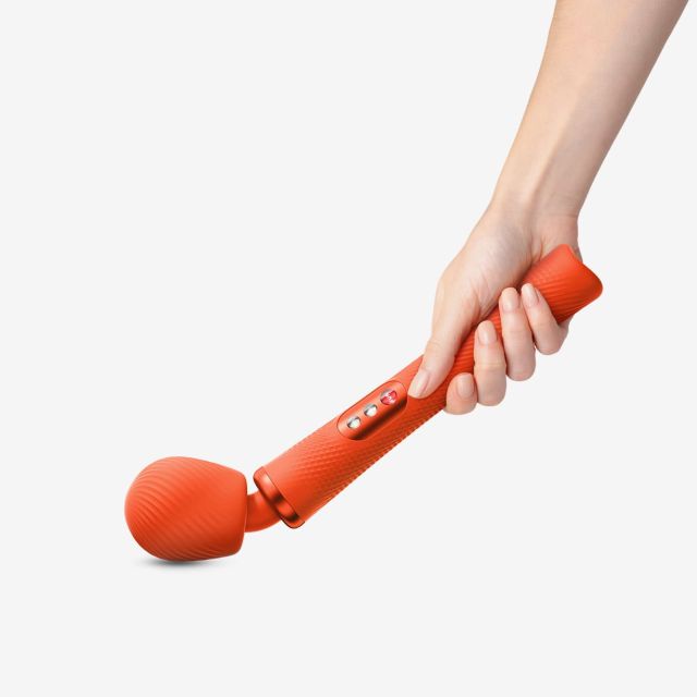 Sextoy vibrant tout en silicone avec des vibrations basses fréquences qui caressent en profondeur le périnée et le clitoris