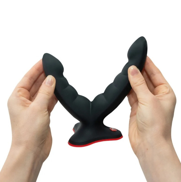 Dildo Ryde de la marque de jouet Fun Factory. Son silicone ultra doux et souple permet de la plier pour l'adapter au mieux à chaque anatomie