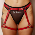 Harnais de fesses en cuir rouge et attaches en acier argenté