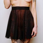 Jupe patineuse en résille transparente